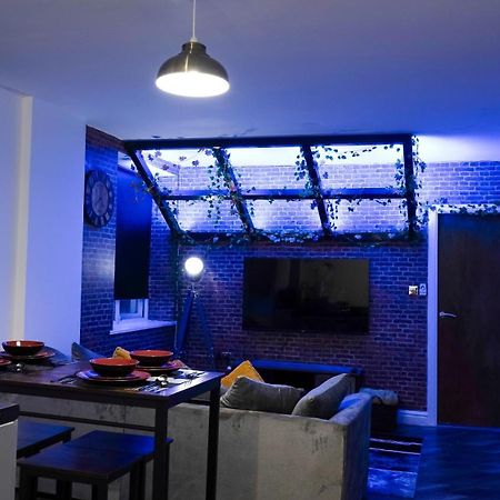 Stunning Two Bed City Centre Apartment Leeds  Ngoại thất bức ảnh