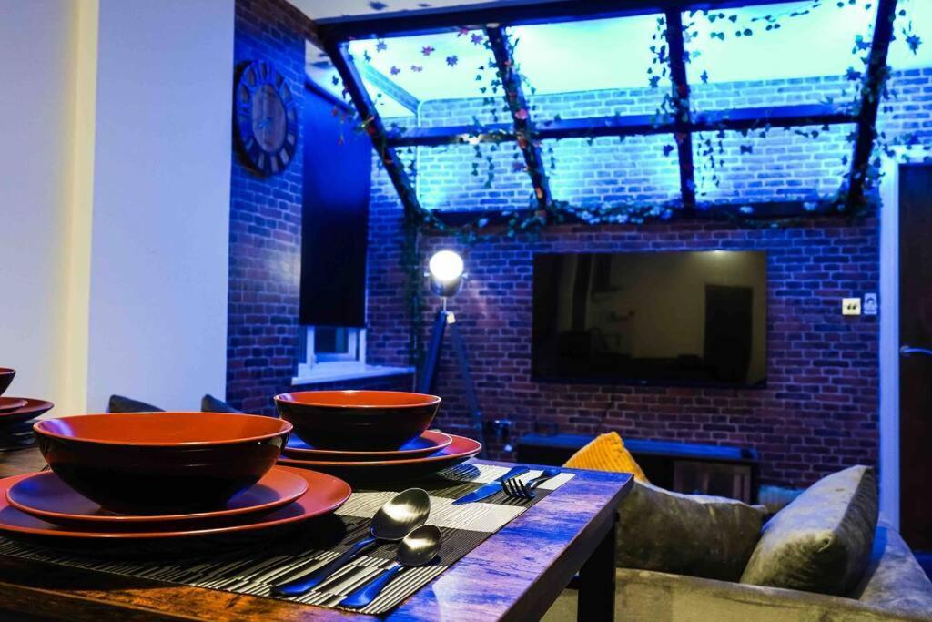 Stunning Two Bed City Centre Apartment Leeds  Ngoại thất bức ảnh