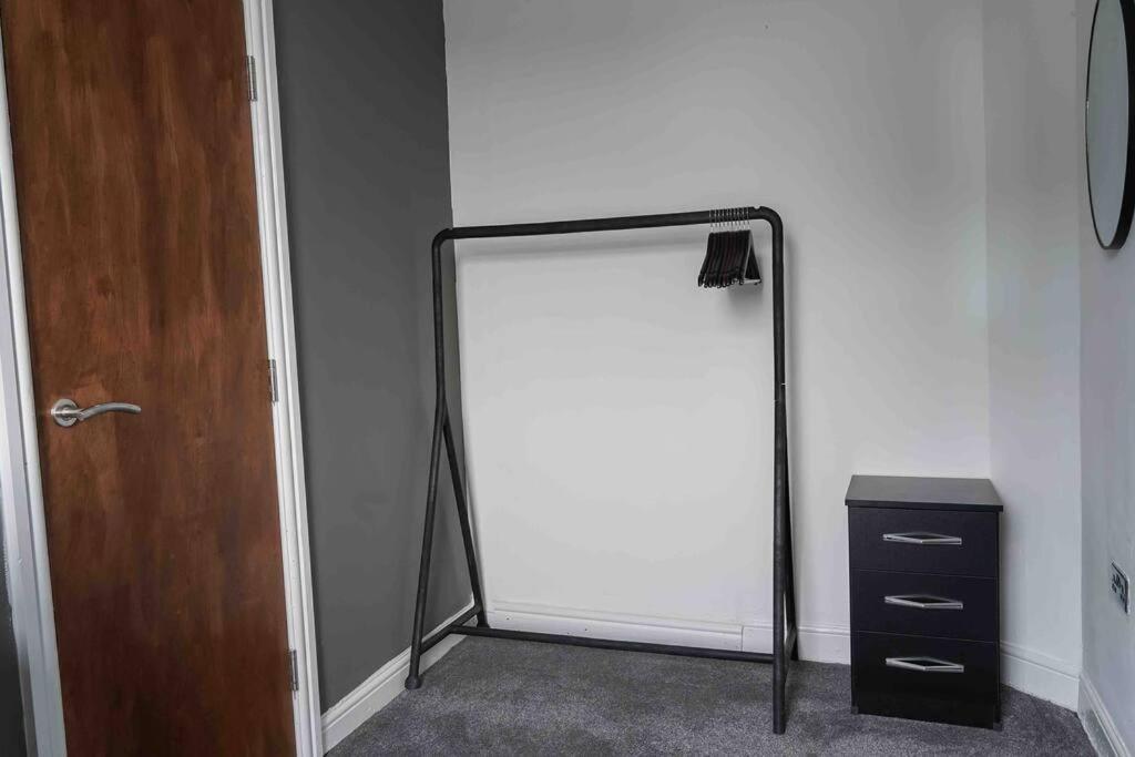 Stunning Two Bed City Centre Apartment Leeds  Ngoại thất bức ảnh