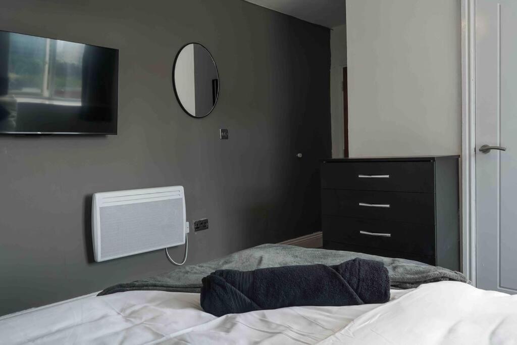 Stunning Two Bed City Centre Apartment Leeds  Ngoại thất bức ảnh