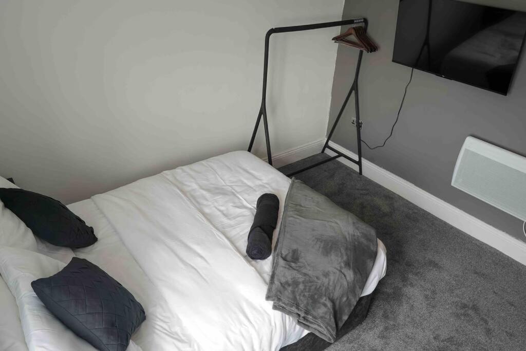 Stunning Two Bed City Centre Apartment Leeds  Ngoại thất bức ảnh
